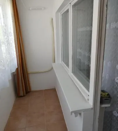 公寓 Apartament Eforie - Ana 南埃福列